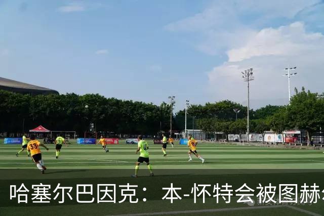 哈塞尔巴因克：本-怀特会被图赫尔重新考虑